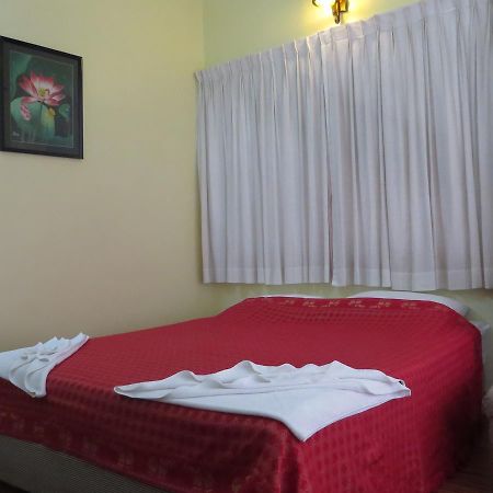 Goldie Guesthouse Phnom Penh Exterior foto