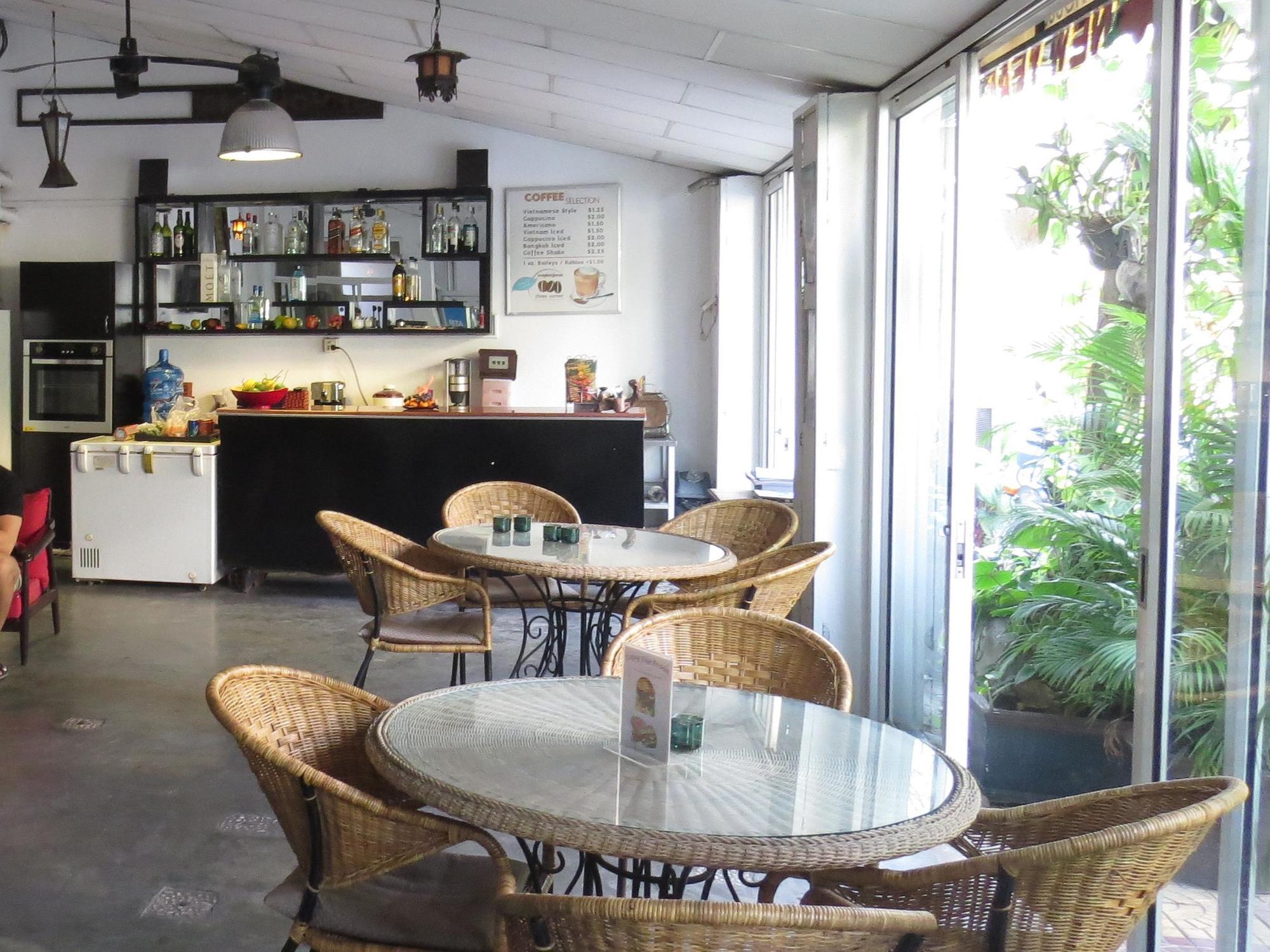 Goldie Guesthouse Phnom Penh Exterior foto