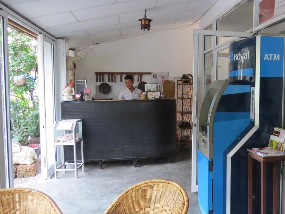 Goldie Guesthouse Phnom Penh Exterior foto