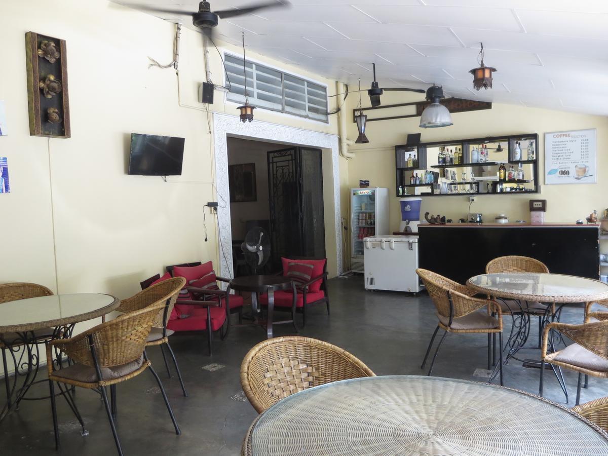 Goldie Guesthouse Phnom Penh Exterior foto