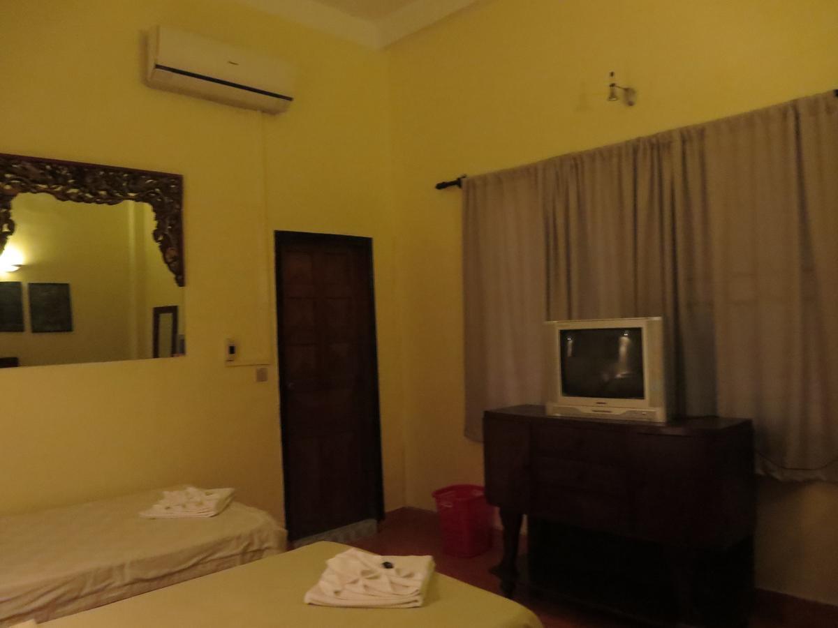 Goldie Guesthouse Phnom Penh Exterior foto