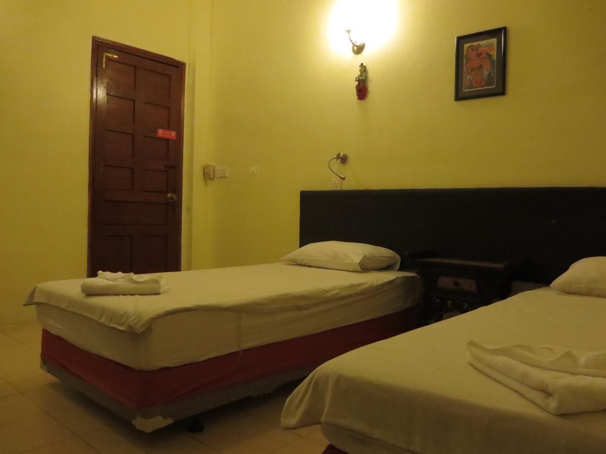 Goldie Guesthouse Phnom Penh Exterior foto